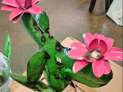 Prickly Pear Cactus Metal Small